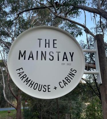 THE MAINSTAY Farmstay - book one of 4 houses or all 4, minutes to Seal Rocks!