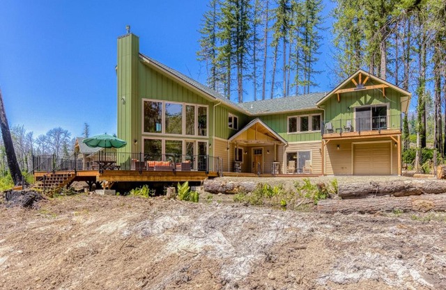 The McKenzie River House