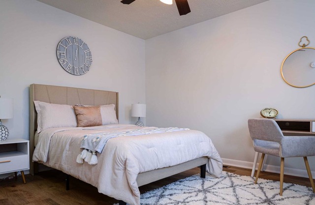 The Mid Century Modern Cute Unit B