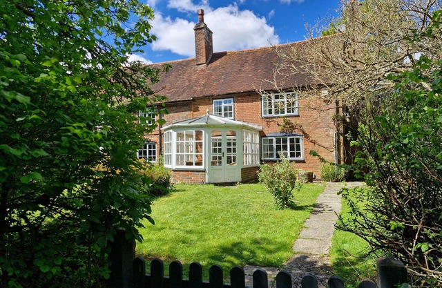 The Milk House - a cottage that sleeps 4 guests in 2 bedrooms