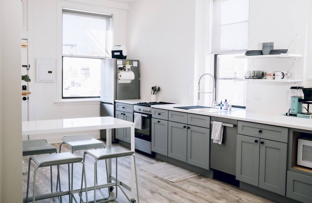 The Neighborhood Hotel - Lincoln Park 403 - Two Bedroom