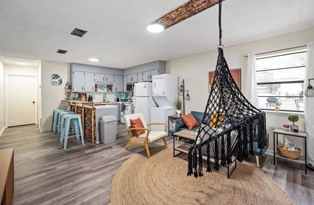 The Nook~fire pit~bbq~dog friendly