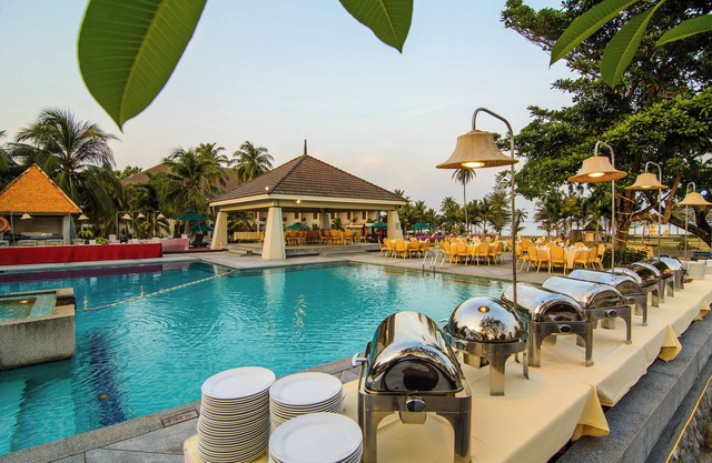 The Nouveau Chumphon Beach Resort & Golf