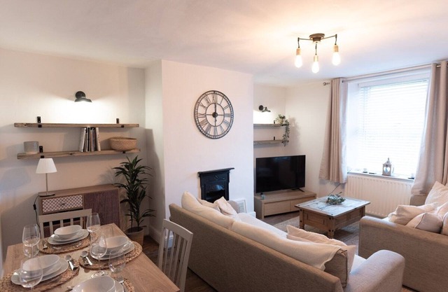 The Oak Cottage: Charming house