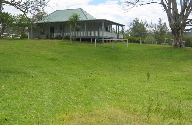 The Old Schoolmaster's Cottage by the Barrington River - remember how to relax