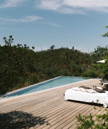 The ONE - Country House
