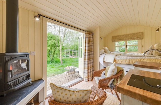 The Orchard's Retreat Shepherd's Hut