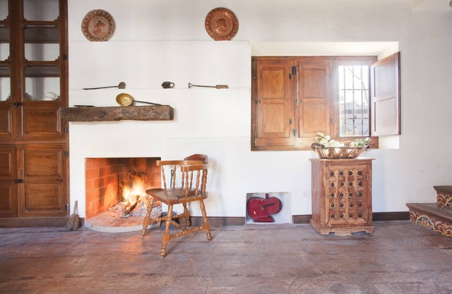 The oven, charming cottage