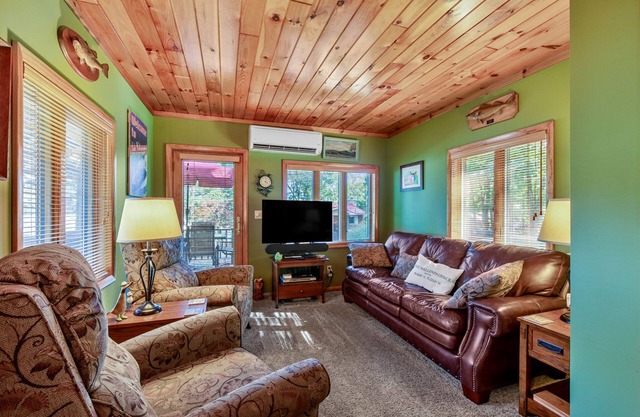 The Perfect Lakeview Retreat