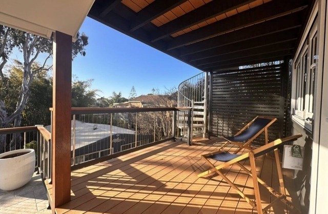 The Pondok- This is a brand new property!!! Luxury Beach House in Scotts Head