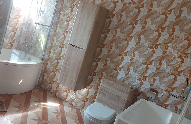 The property is located at Kumasi, near Asoufua Kokoben Barrie. Near Barekesse