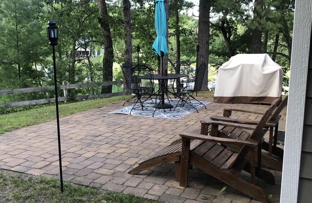 The quiet cottage on a large lot for privacy