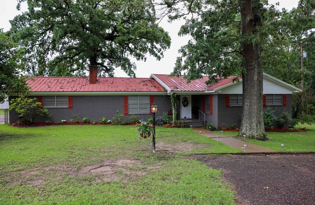 The Ranch House at Lake O' the Pines