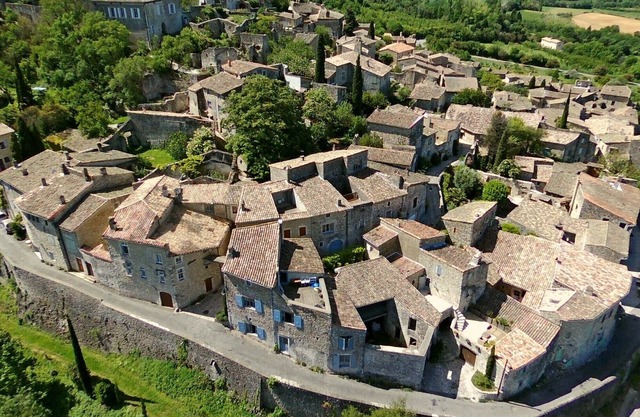 THE REMPARTMENT OF MIRMANDE