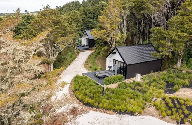 The Ridge Villas 1, 3, 4 & 5: Multi-Villa Escape – 4 Luxe Villas Across 12 Acres