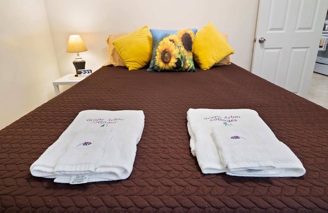 The Riesling Cottage - GOTL Strip - Cozy & Quaint