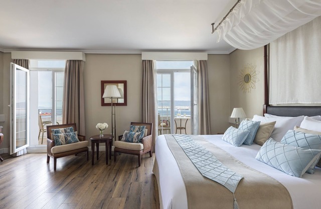 The Rock Hotel
