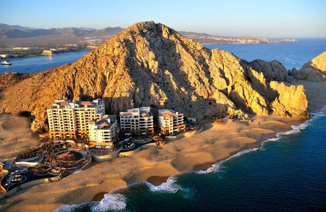 The Romantic Grand Solmar Lands End n
