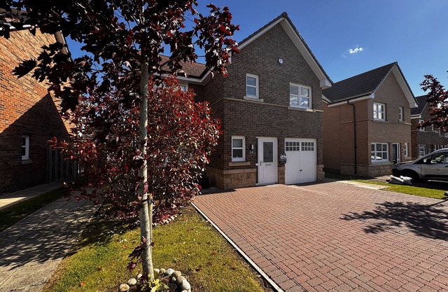 The Rowan Nook - sleeps 8 guests in 3 bedrooms