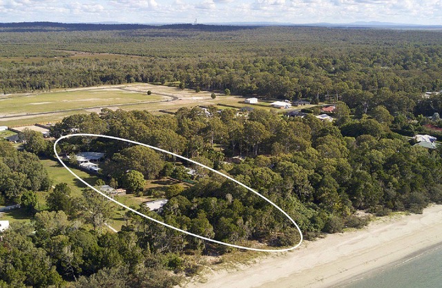 The Sanctuary@Toogoom - Beachfront- 5BR- Pool - Aircon