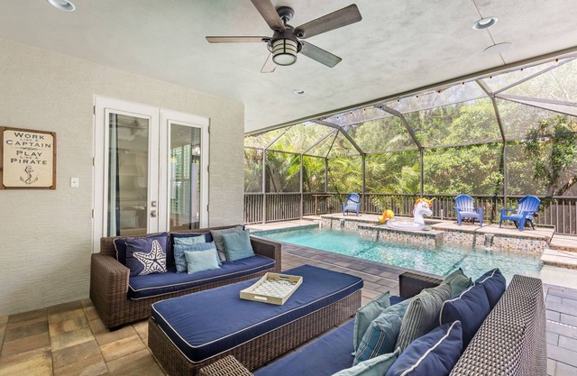 The Seagrape Villa - Luxury Accommodation in Paradise