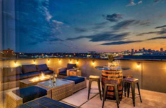The Skyline ⁞ Rooftop·Fire Pit ⁞ 5min 2 DT