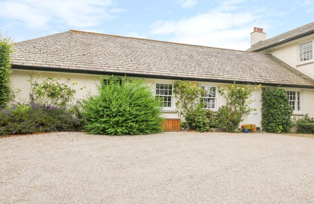 THE SNUG, romantic, country holiday cottage in Grampound