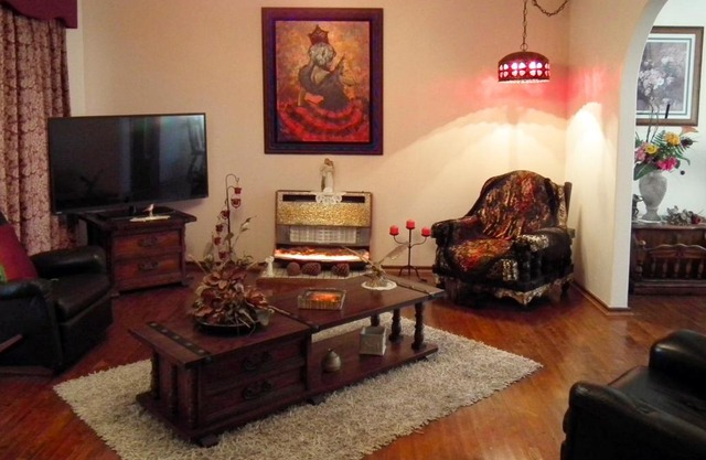 The Spanish Guesthouse, Private Rooms