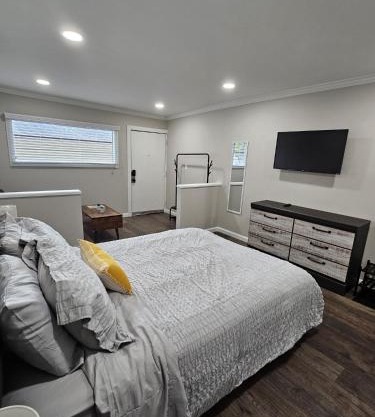 The Sunshine Suite