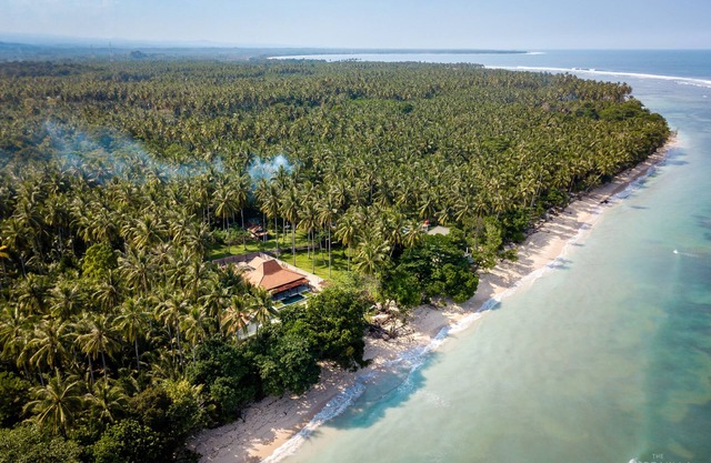 The surf villa in Ujung Bocur