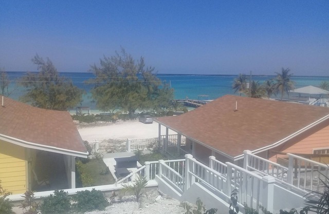The Swimming Pigs Resort-Blue Marlin