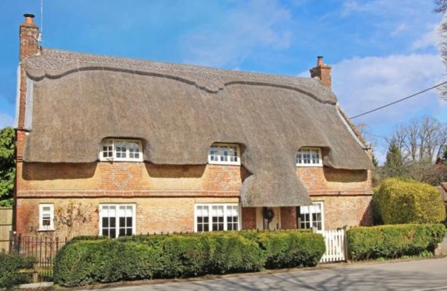 The Thatched Cottage Cranborne near The New Forest