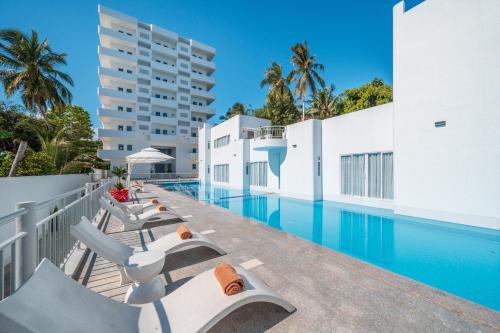 The Up Hotel Phu Quoc Island - The Poolside Escape