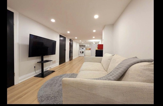 The Urban Hideaway | Stylish Stay | Prime Spot