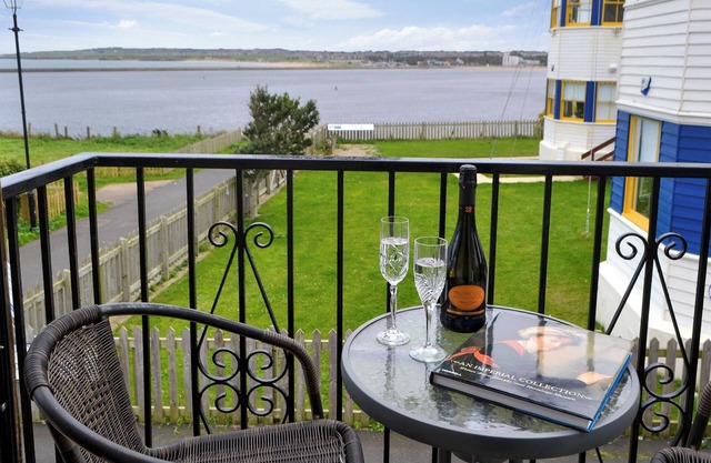 The View Old Coastguard Cottage