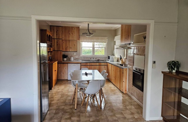 The Warrnambool Wharf House