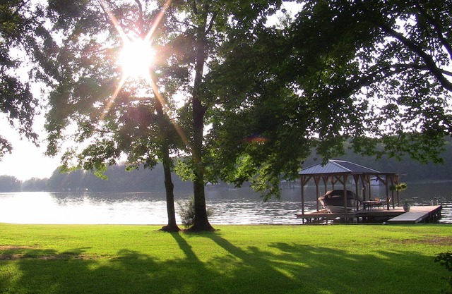 The Waterfront Logan Martin Lake .nnNEW DECK UNDER CONSTRUCTION.