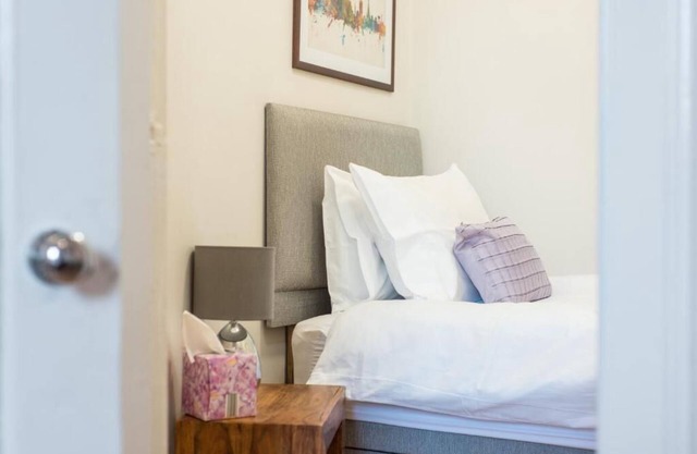 The Westfield, comfortable 2 bedroom apartment that sleeps 4