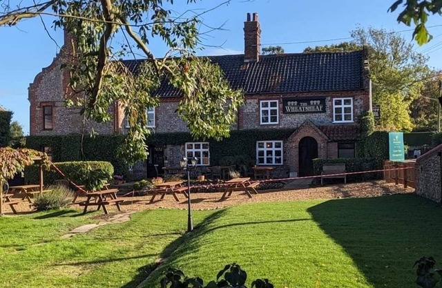 The Wheatsheaf Pub West Beckham