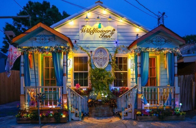 The Wildflower Inn of False River-nScarlett Rose Suite