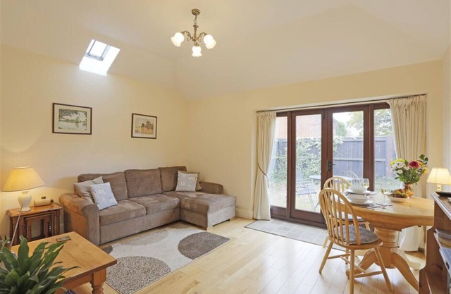 The Workshop - One Bedroom House, Sleeps 2