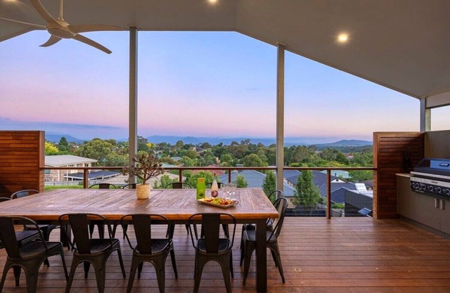 The YarraView | Entertain with Panoramic Views