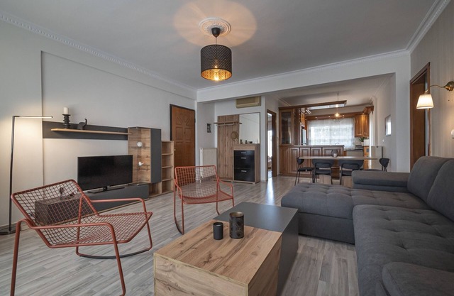 Theano Apartment by RentalsPro