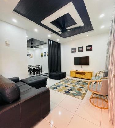 Thetamu Homestay مسلم Kepala Batas