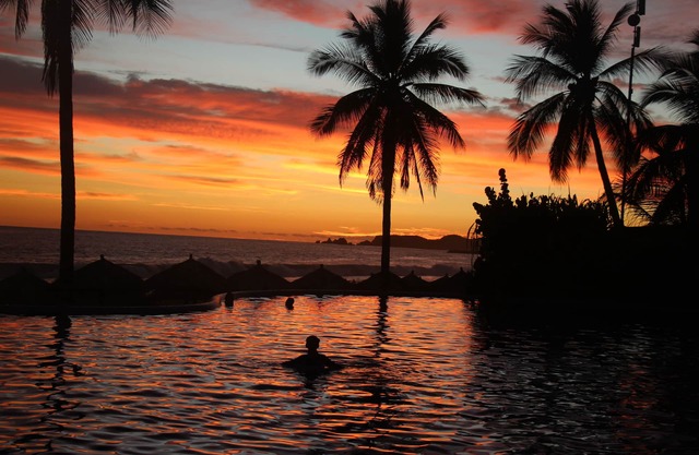 This 2200sf Unit is steps from the beach and includes stunning sunset views.