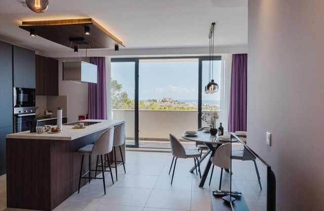 This apartment is a 2 bedroom(s), 2 bathrooms, located in Il-Mellieħa, null.