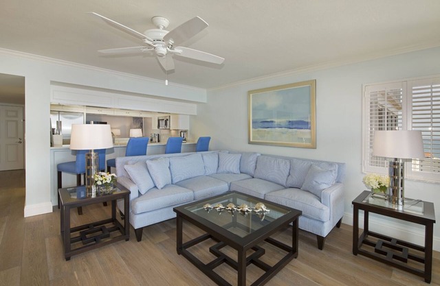 This Beautiful 11th Floor Condo Has it All with Incredible Panoramic Views