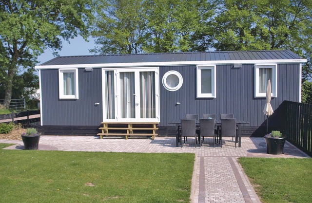 This holiday home in Westerland offers a beautiful view of the Wadden Sea.