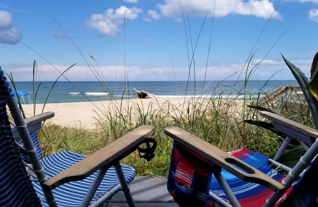 This is it! Affordable Mother-In-Law Suite On The Beach!