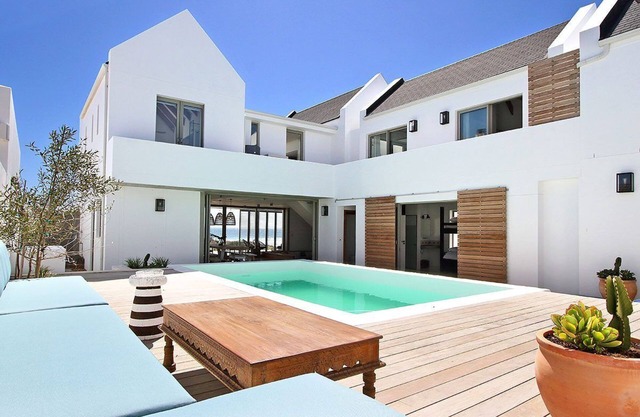 This luxurious villa set right on the beach in Britannia Bay is an ideal escape.